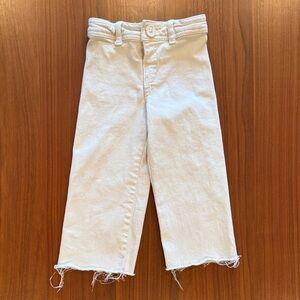 Zara Cream Raw Hem Cropped Jeans